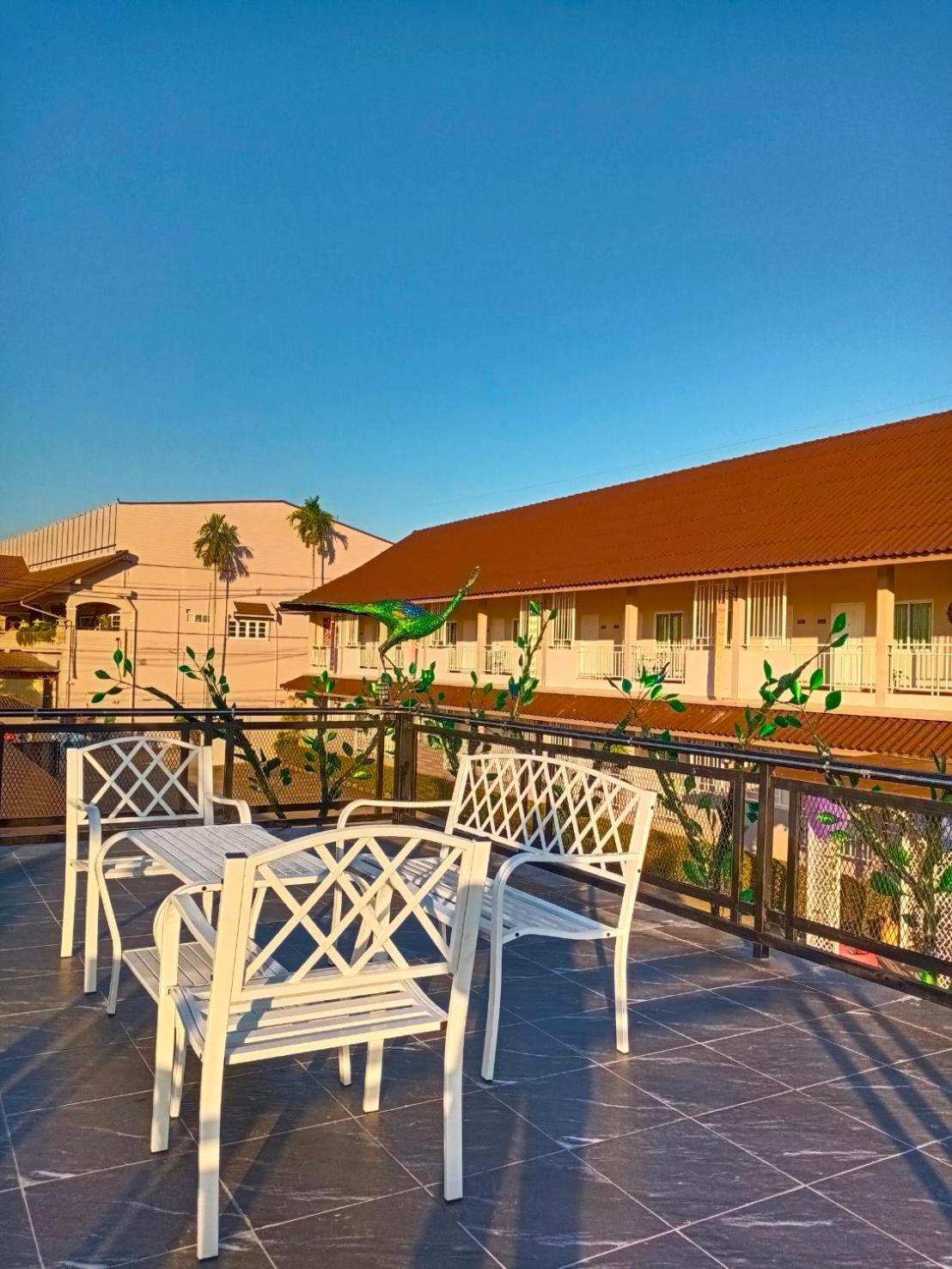Chiangkham Grand Villa - Sha Certified Chiang Kham Exterior photo
